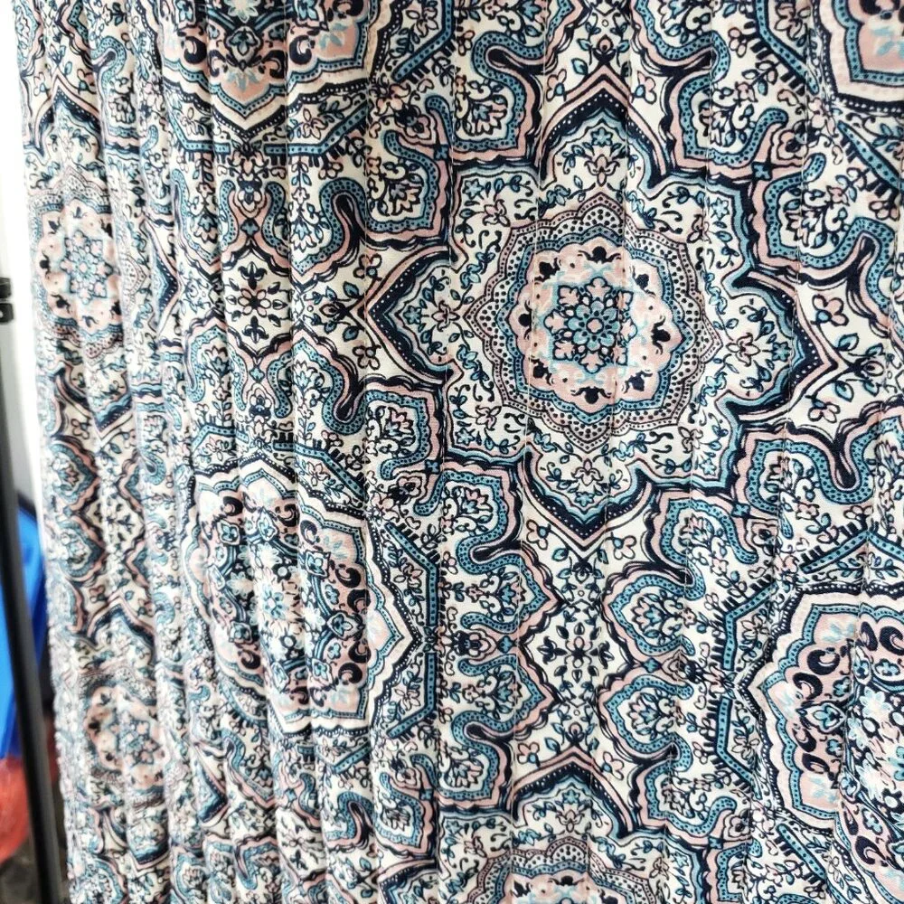 Beautiful Blue White Printed Patterned Quilt 50x60
